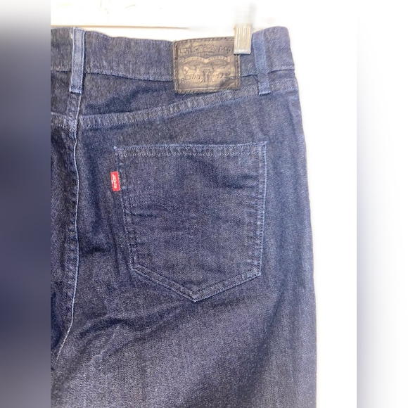 Dark Blue Denim Jeans By Levis - Picture 2 of 10